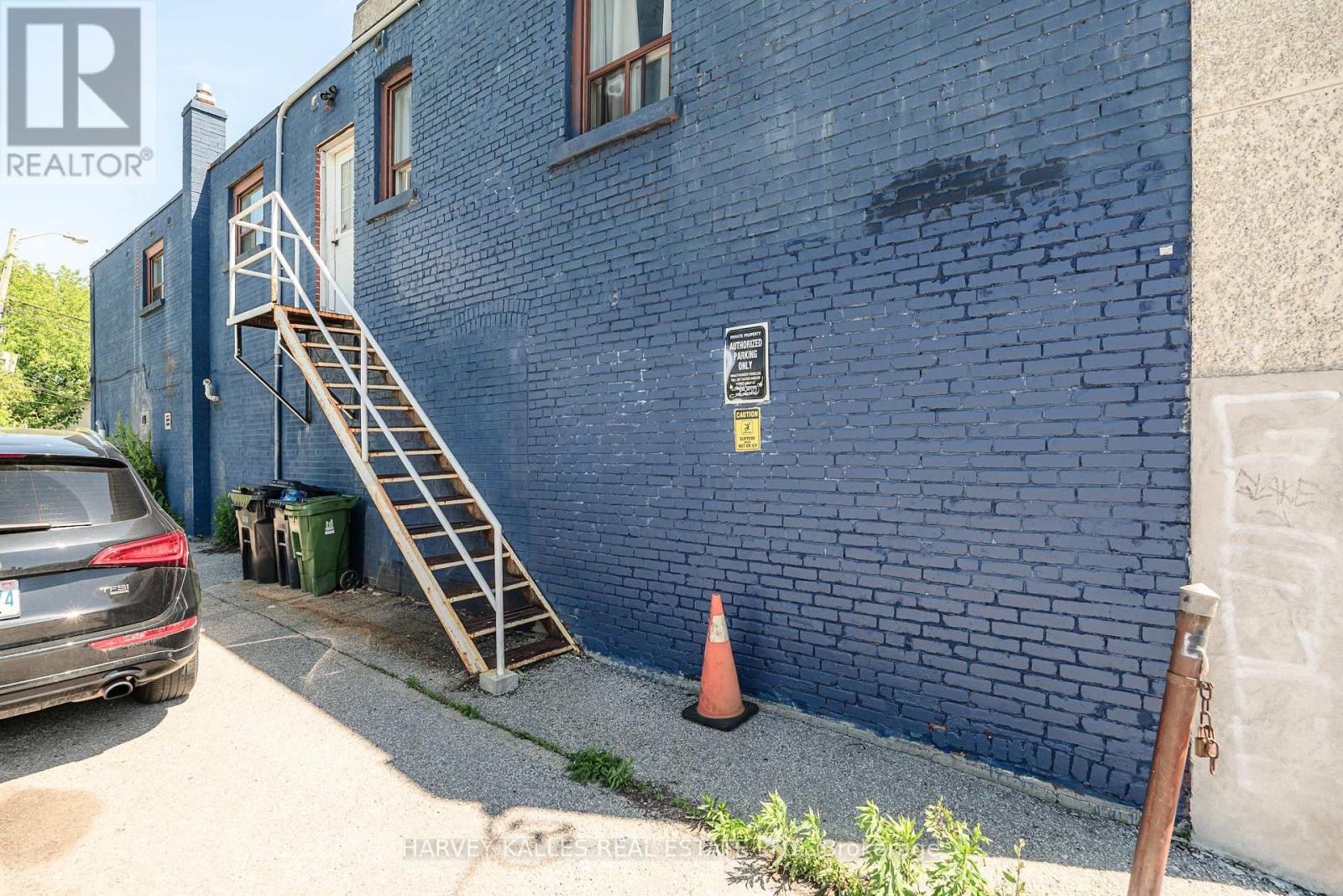 UNIT A - 429 VAUGHAN ROAD