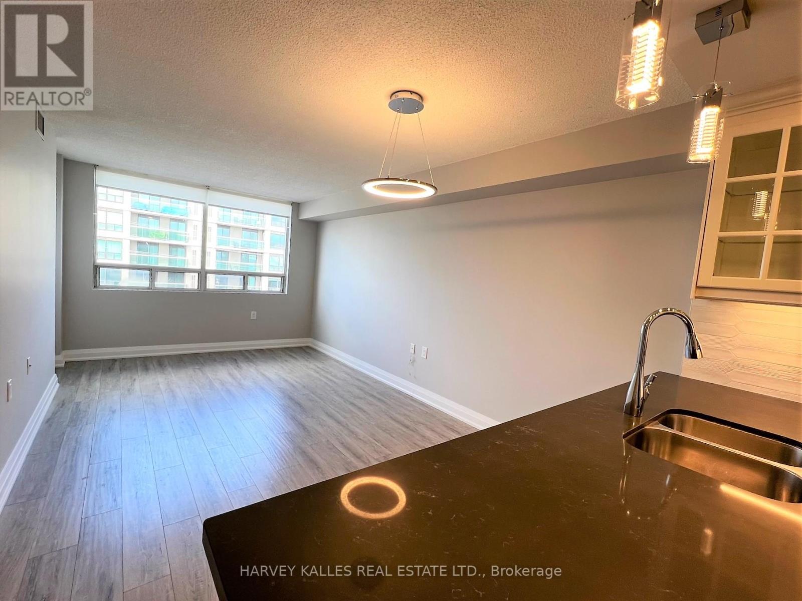 410 - 555 WILSON HEIGHTS BOULEVARD