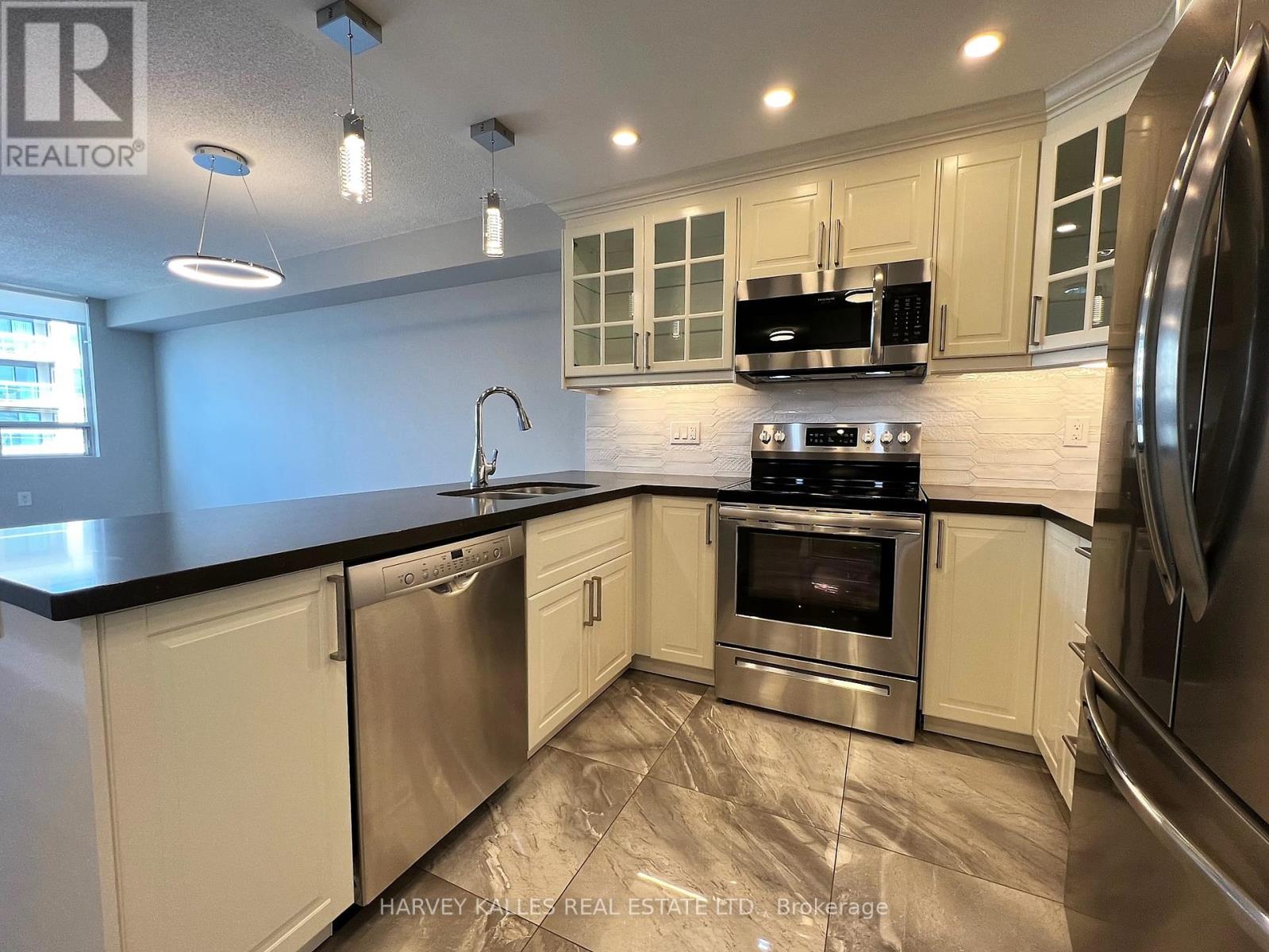 410 - 555 WILSON HEIGHTS BOULEVARD