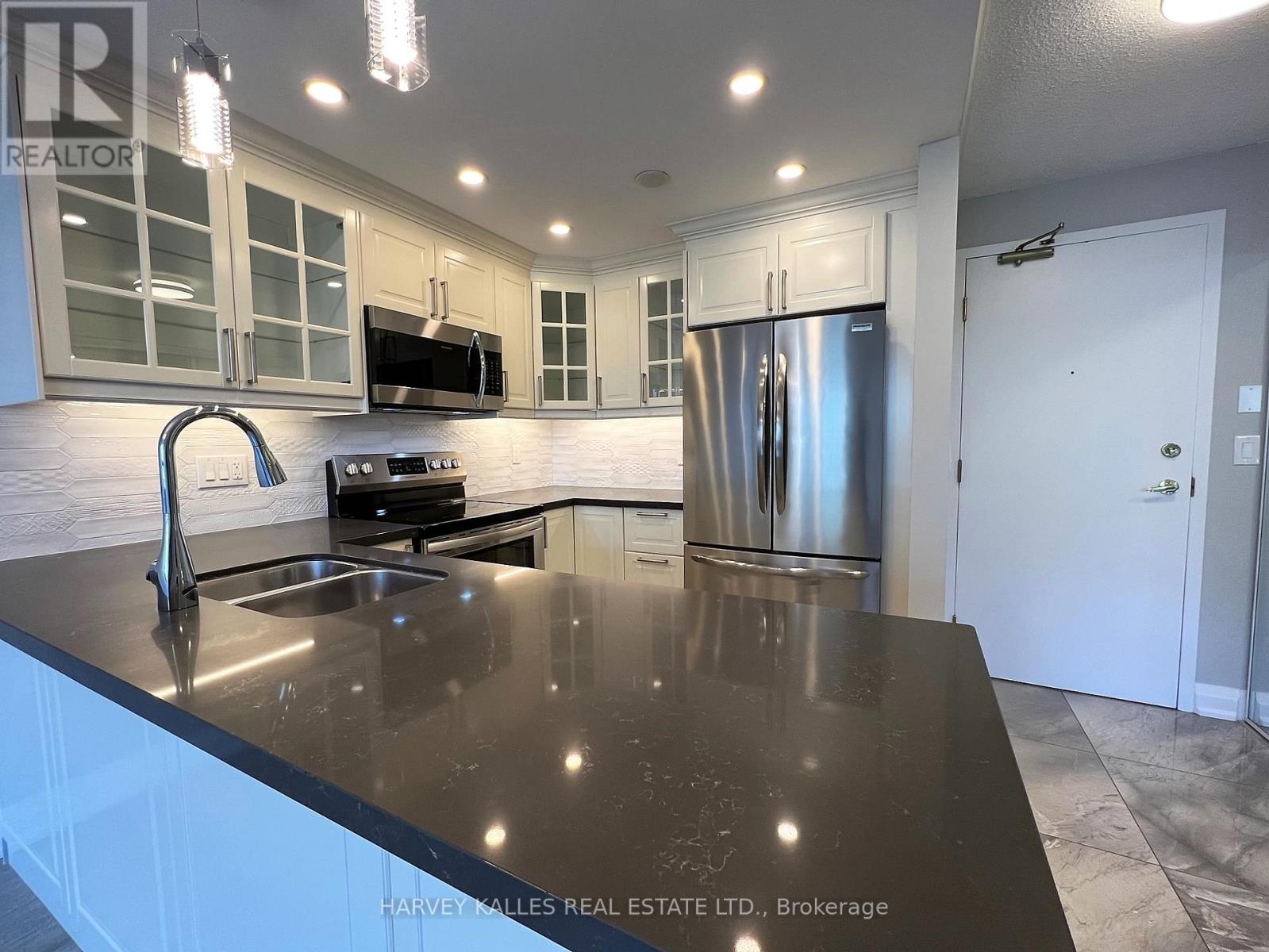 410 - 555 WILSON HEIGHTS BOULEVARD