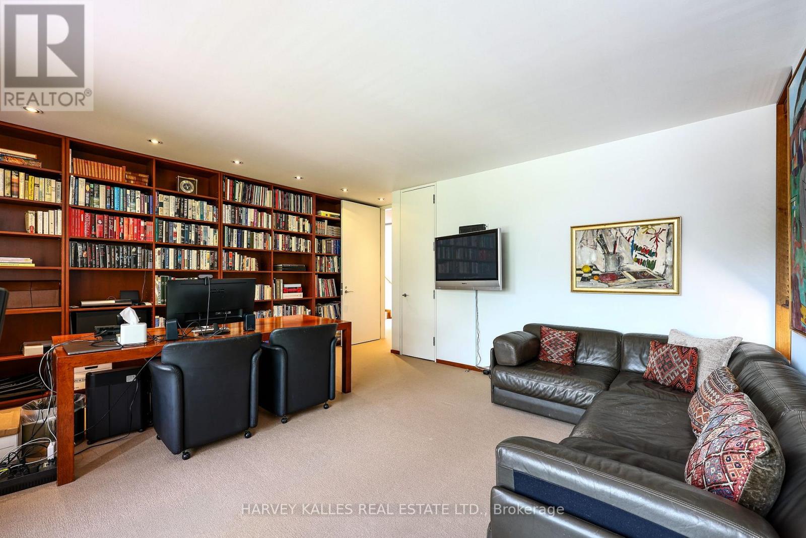 36 MILLBANK AVENUE