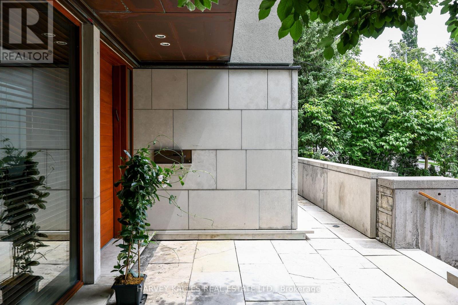 36 MILLBANK AVENUE