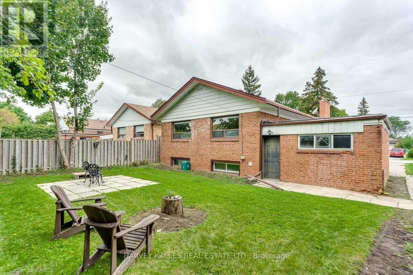 135 COMBE AVENUE