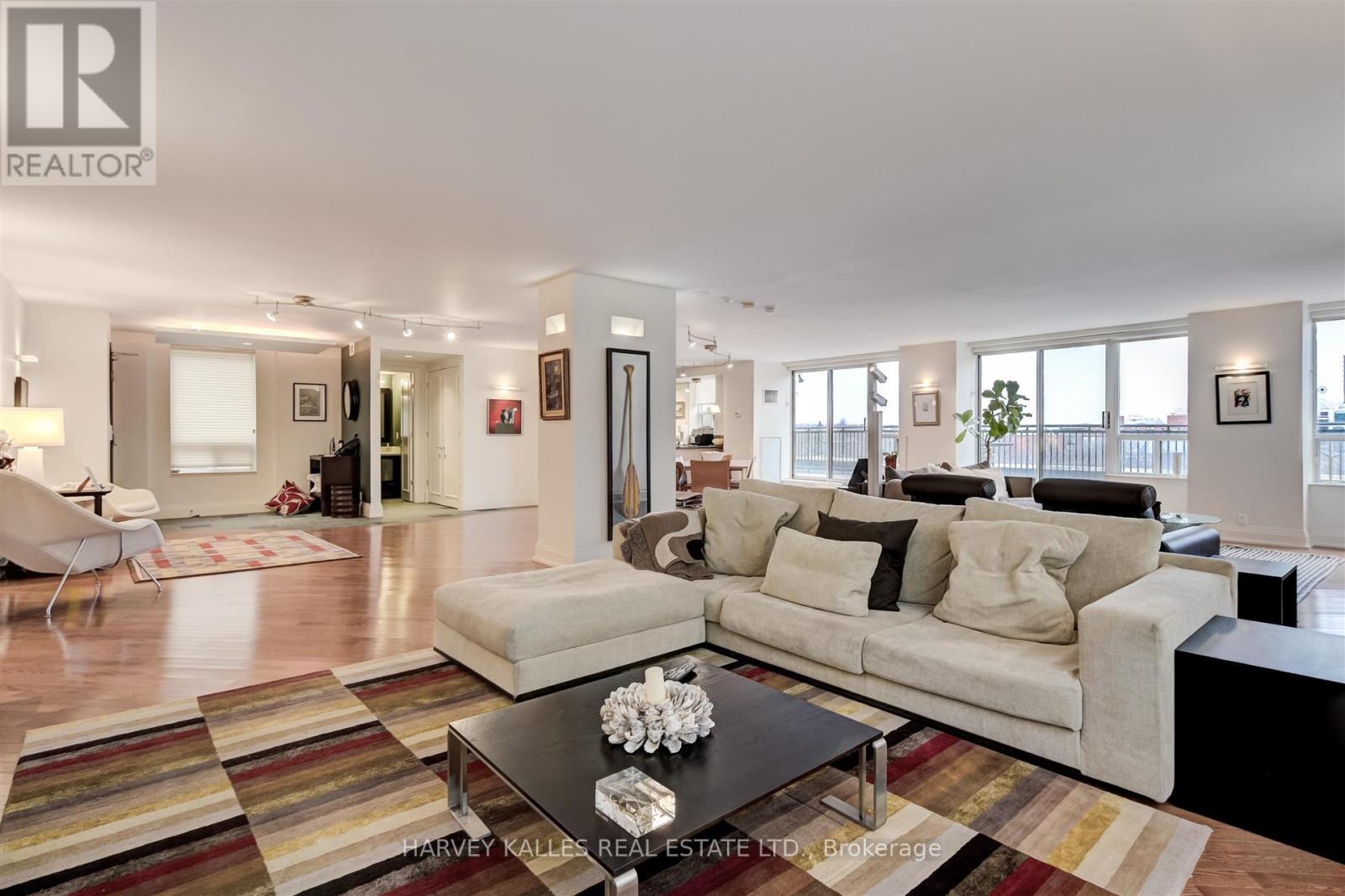 708 - 99 AVENUE ROAD