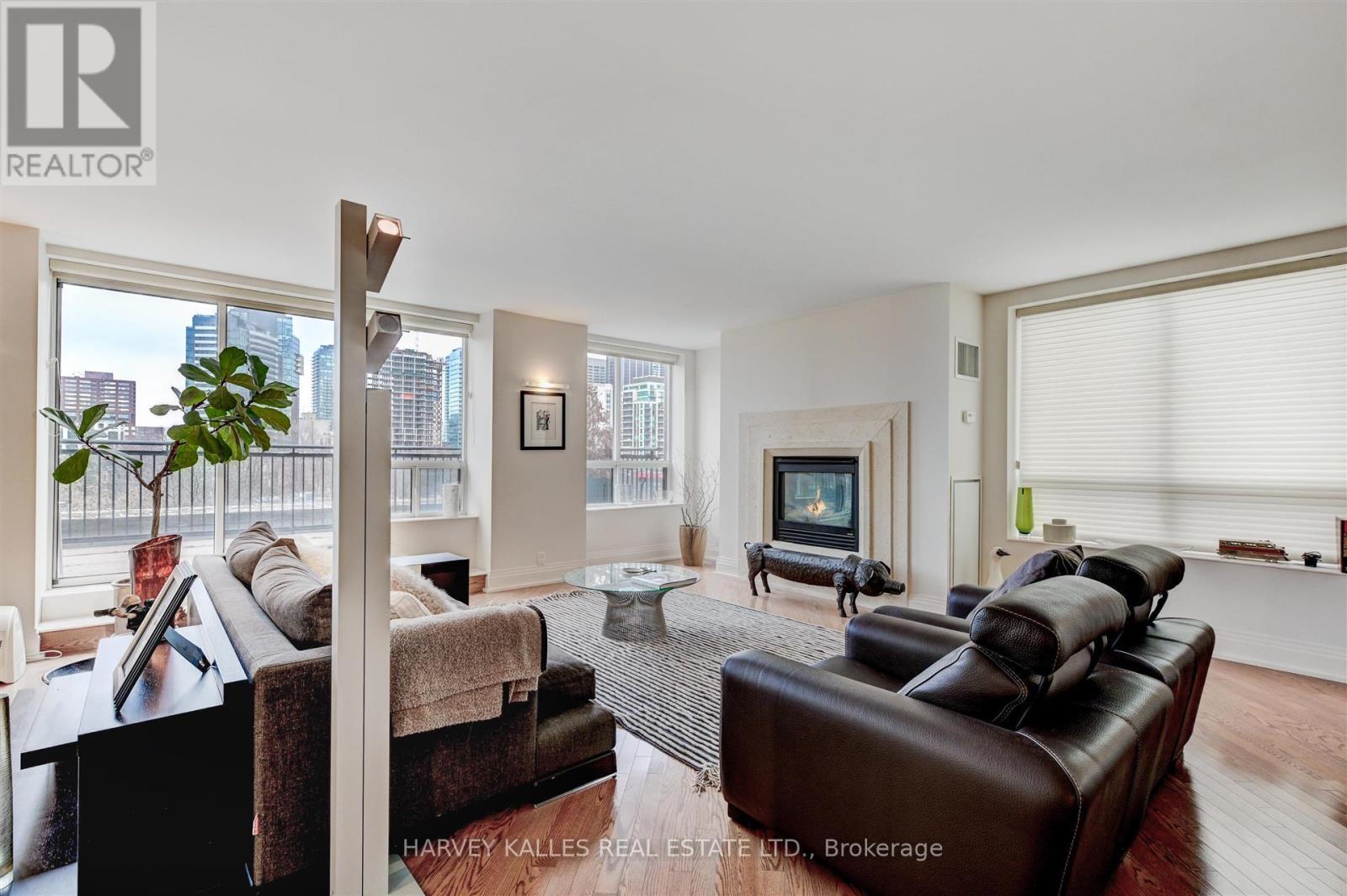 708 - 99 AVENUE ROAD