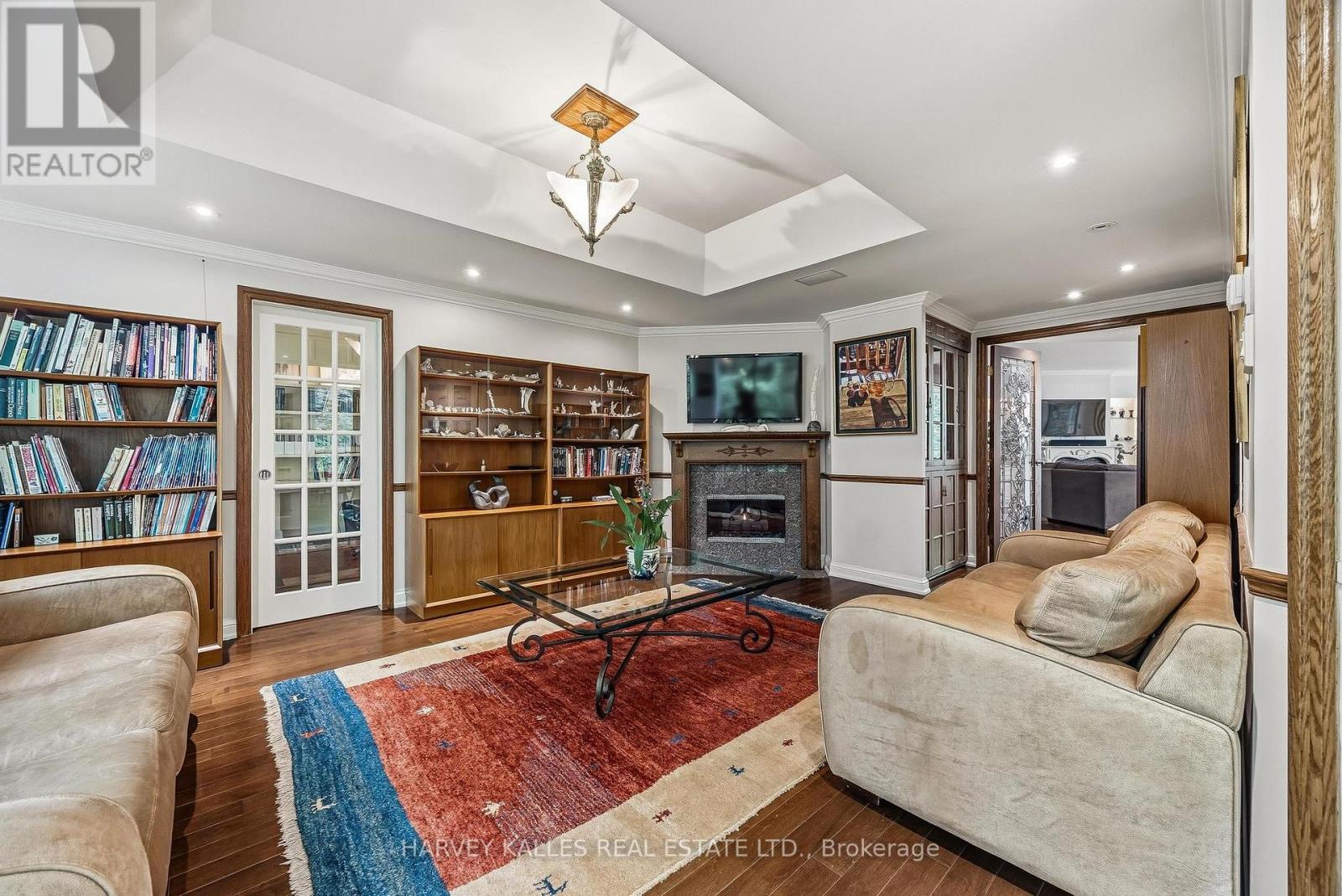 PH16 - 3800 YONGE STREET