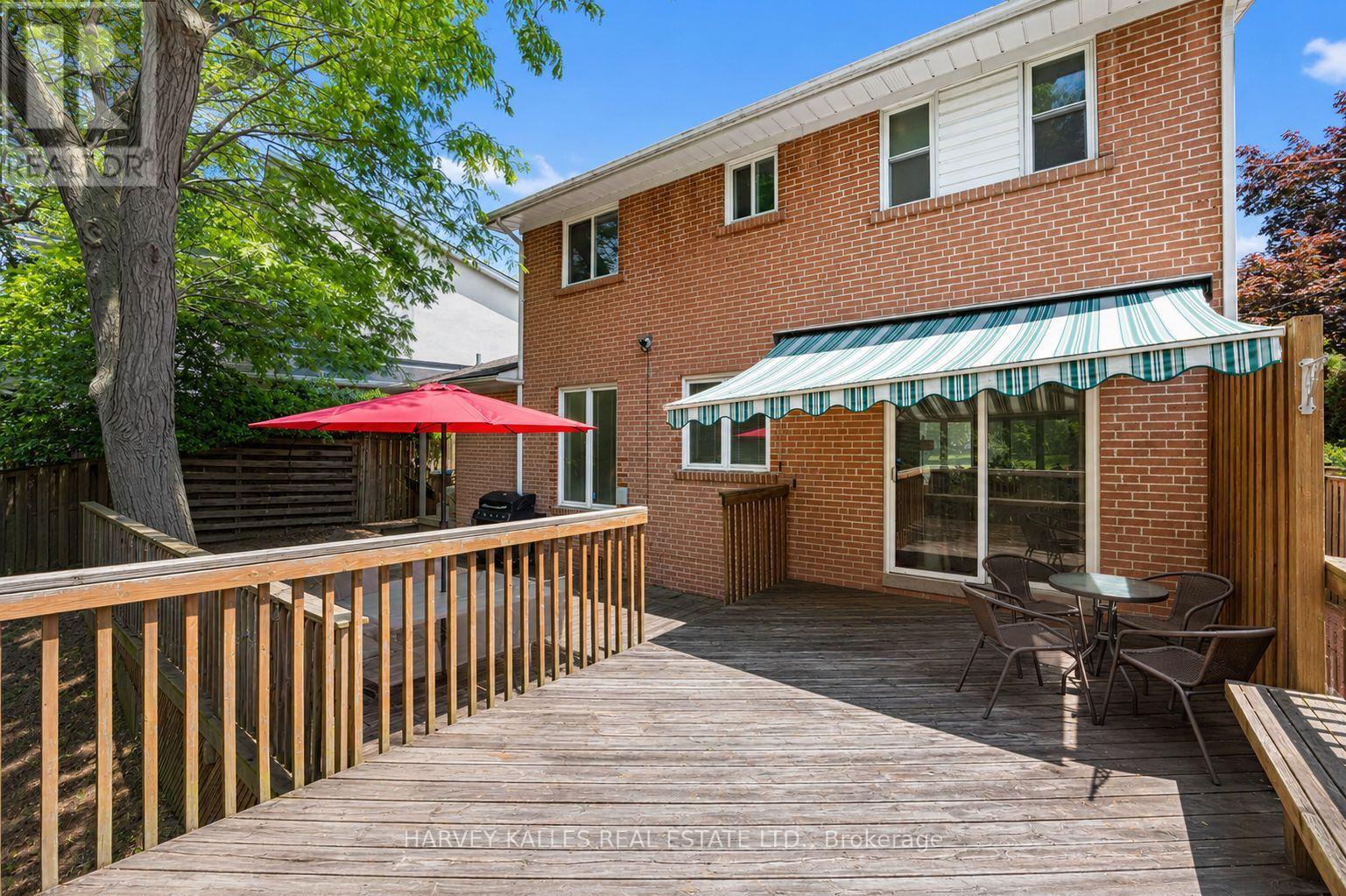 12 LONGHOPE PLACE