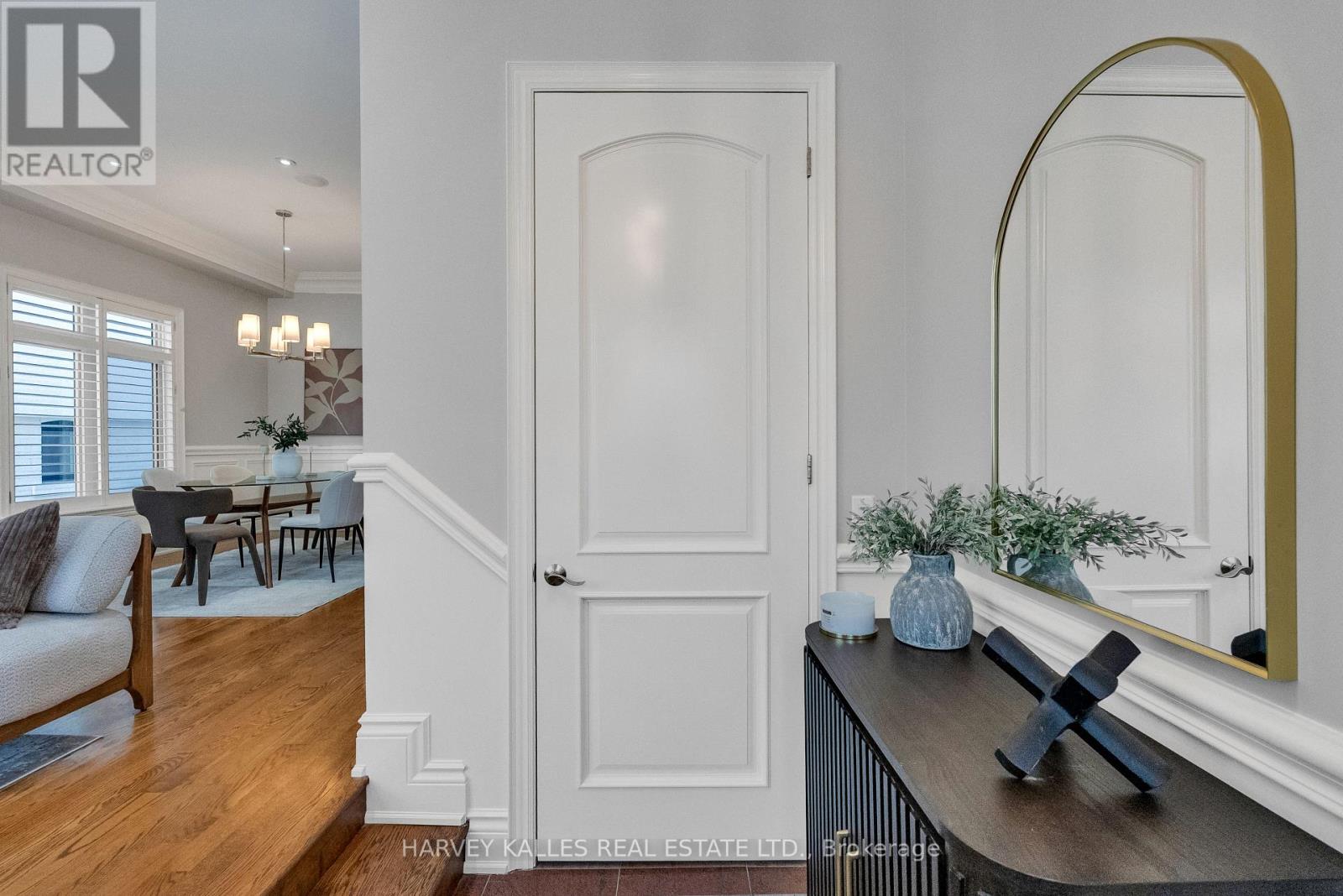168 ROE AVENUE