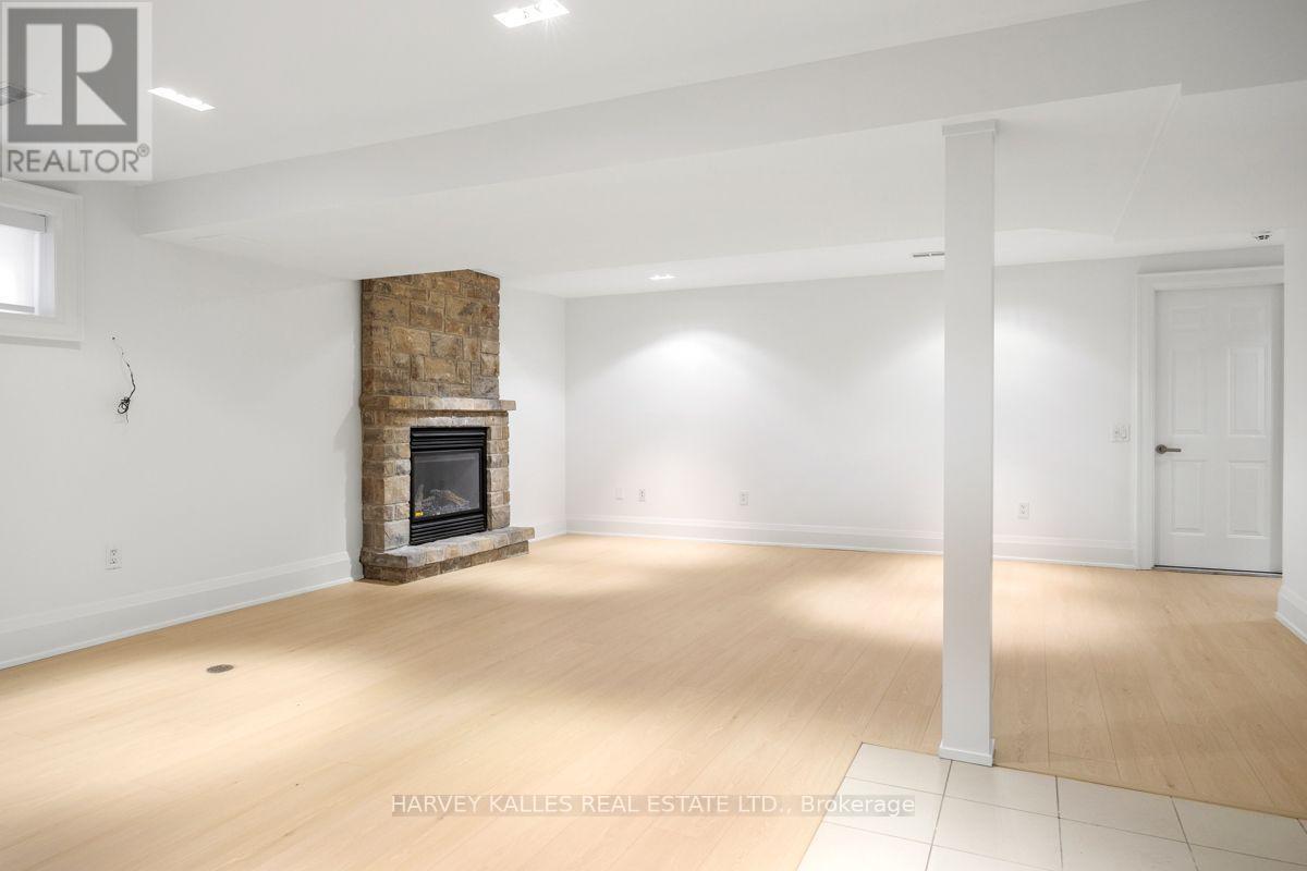 562 BEDFORD PARK AVENUE