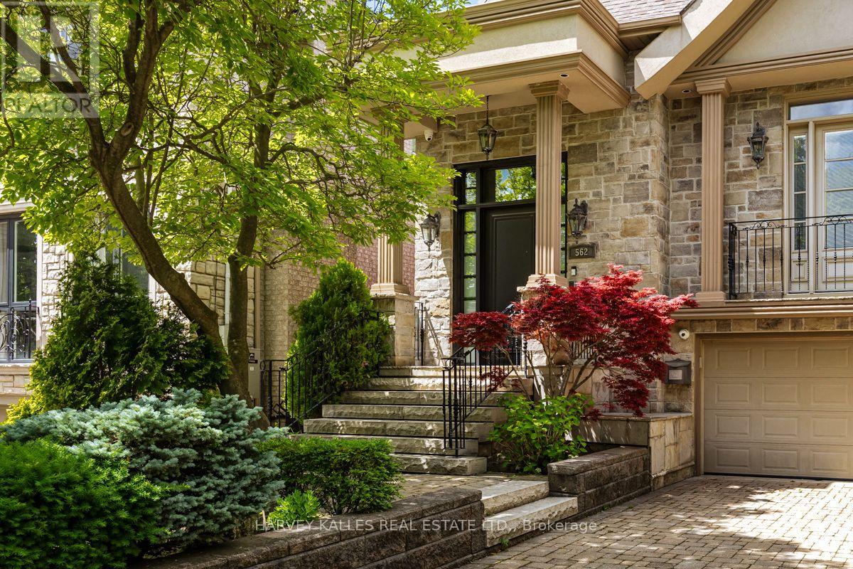 562 BEDFORD PARK AVENUE