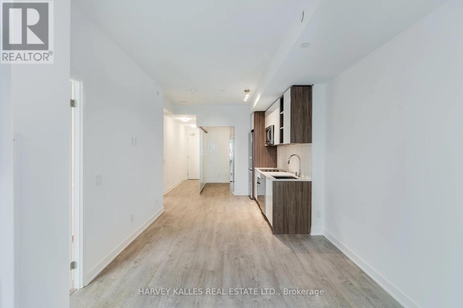 410 - 543 RICHMOND STREET W
