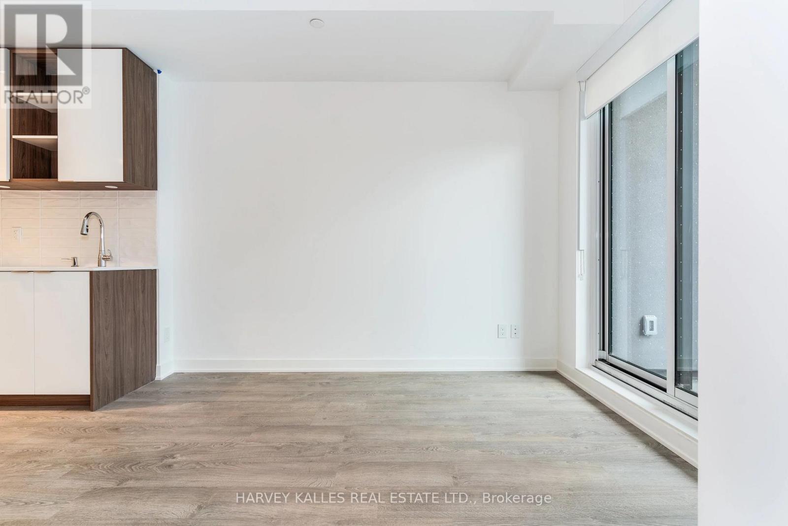 410 - 543 RICHMOND STREET W