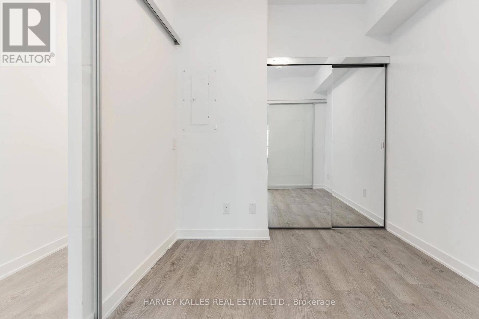 410 - 543 RICHMOND STREET W