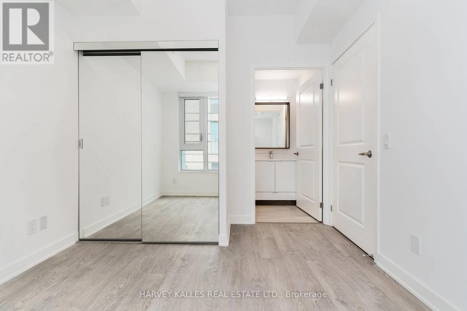 410 - 543 RICHMOND STREET W