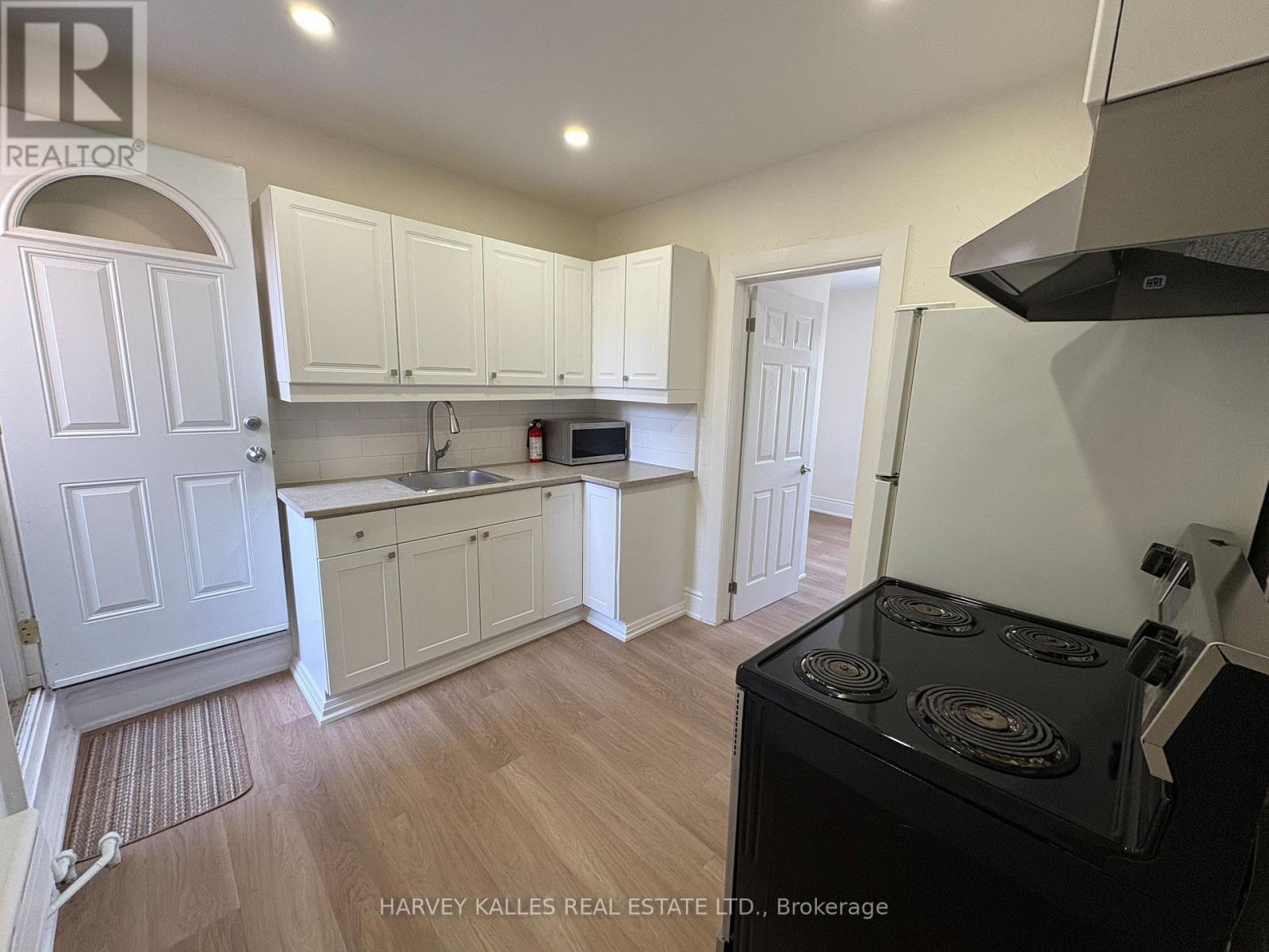 A - 1611 BAYVIEW AVENUE