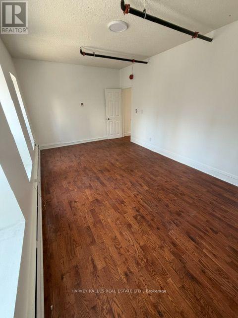 3RD FLOOR - 214 QUEEN STREET W