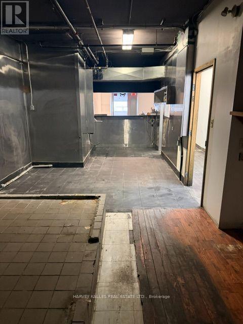 2ND FLR - 214 QUEEN STREET W
