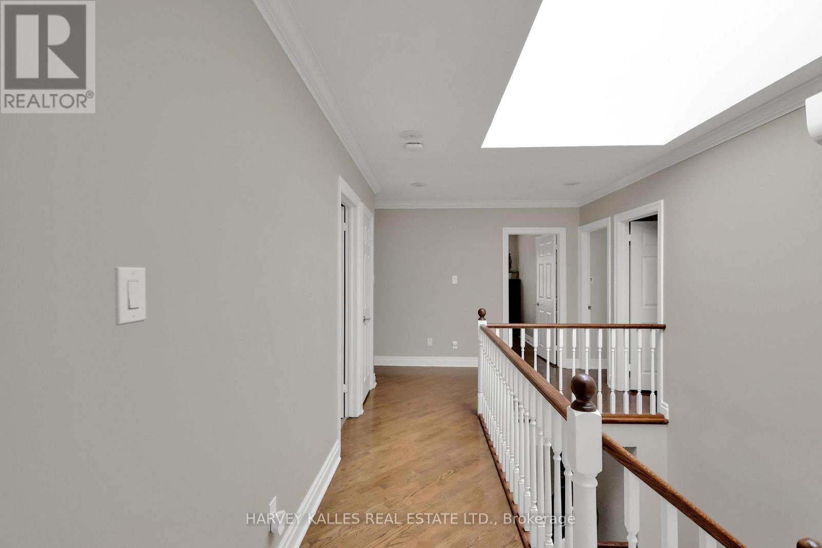 254 YONGE BOULEVARD