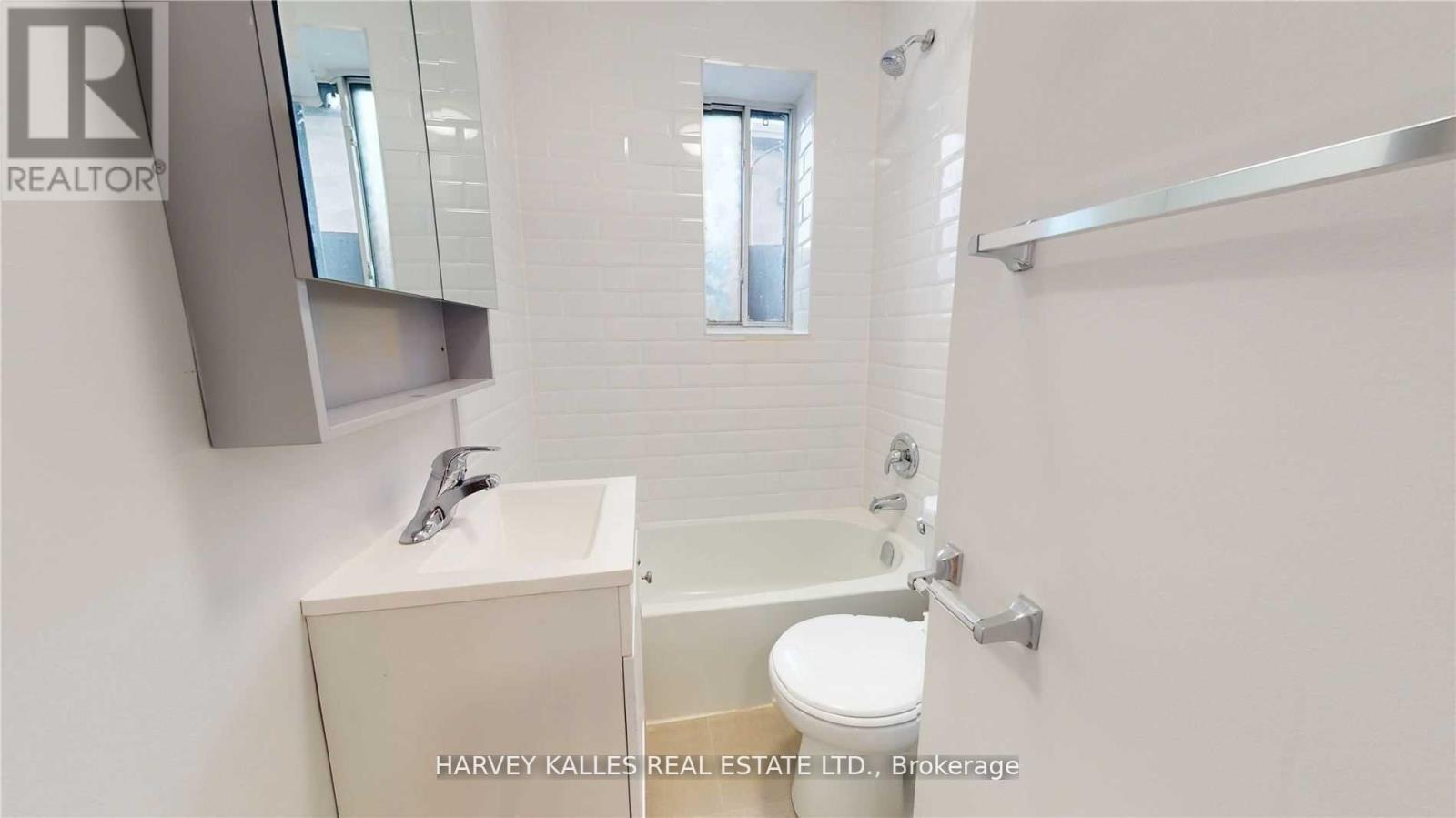2 - 316 LONSDALE ROAD