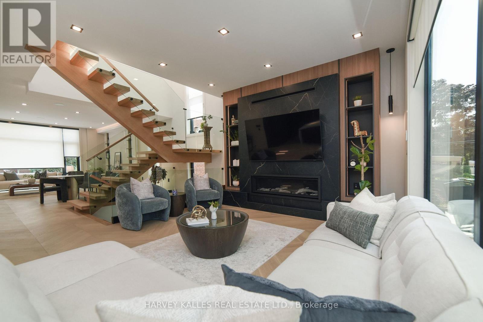 110 MONA DRIVE
