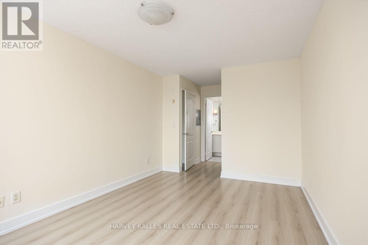 503 - 205 THE DONWAY W