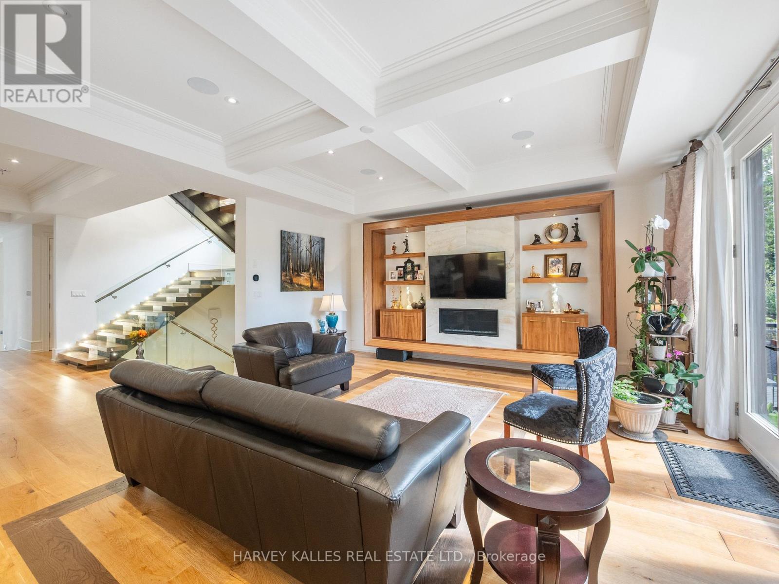 267 EMPRESS AVENUE