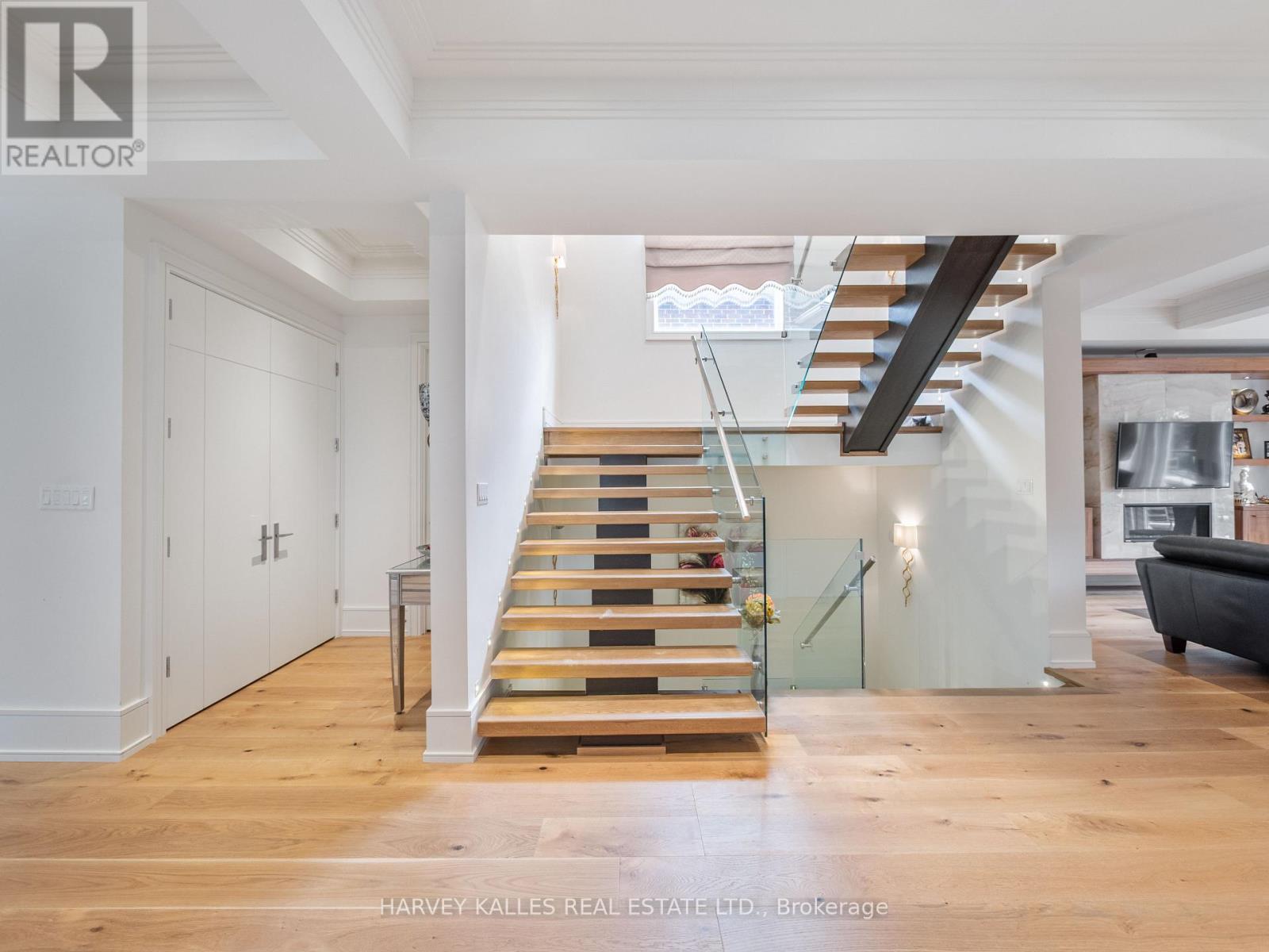 267 EMPRESS AVENUE