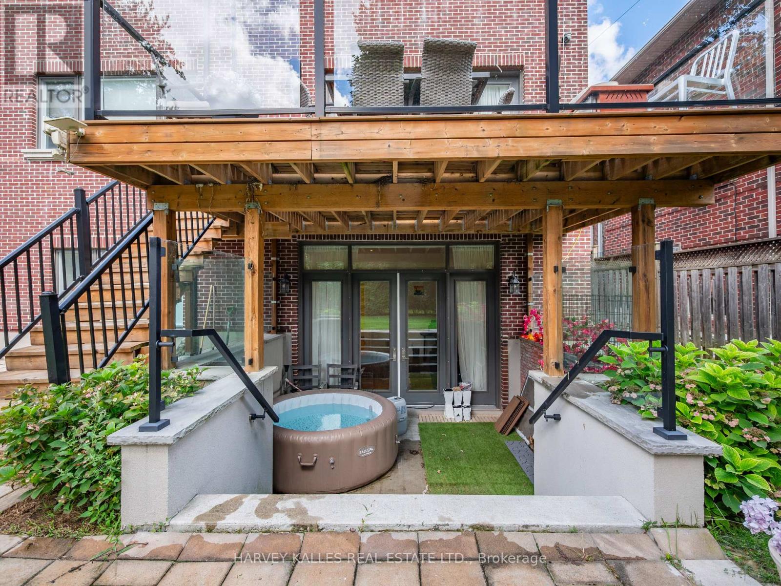 267 EMPRESS AVENUE