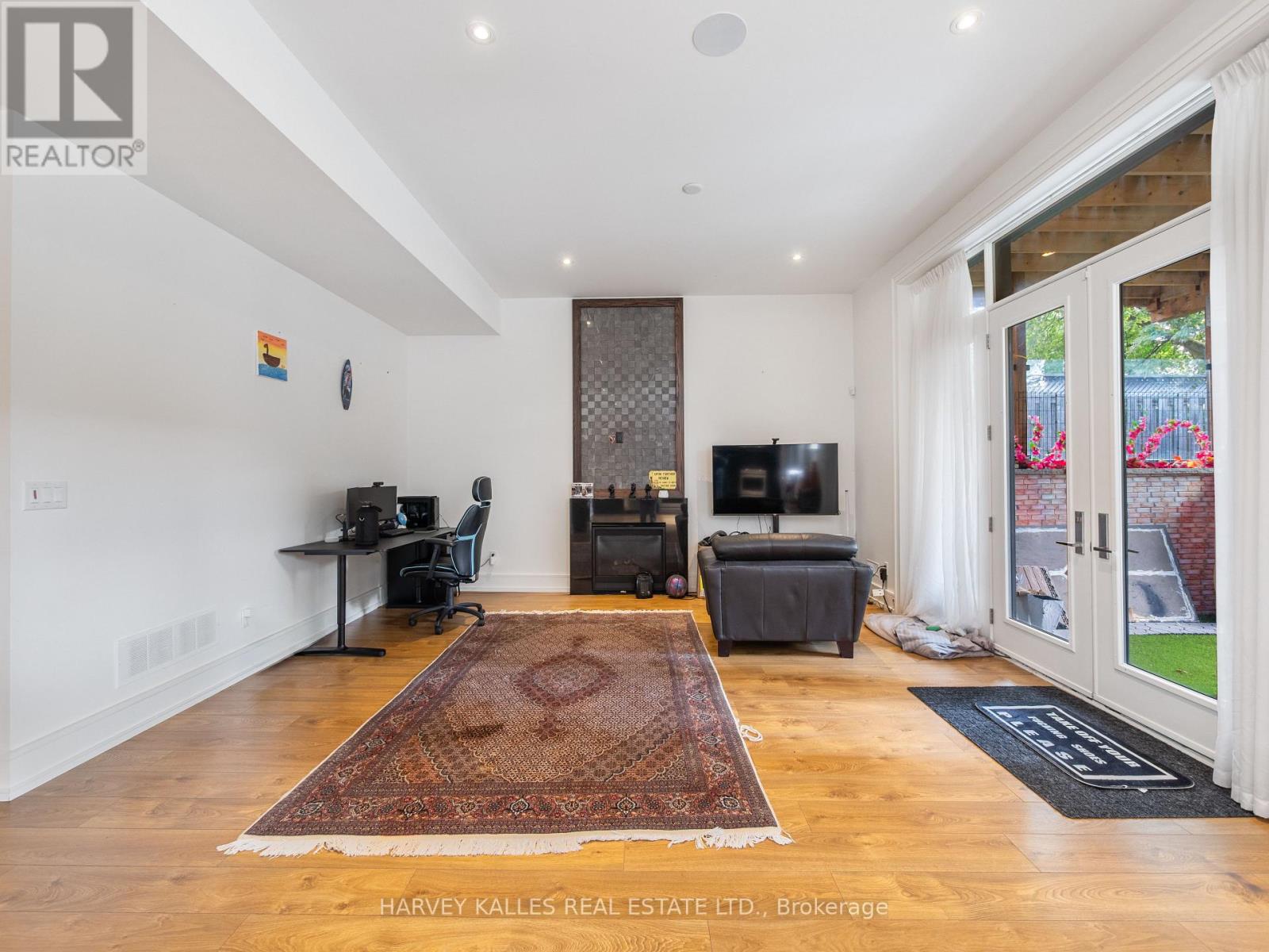267 EMPRESS AVENUE