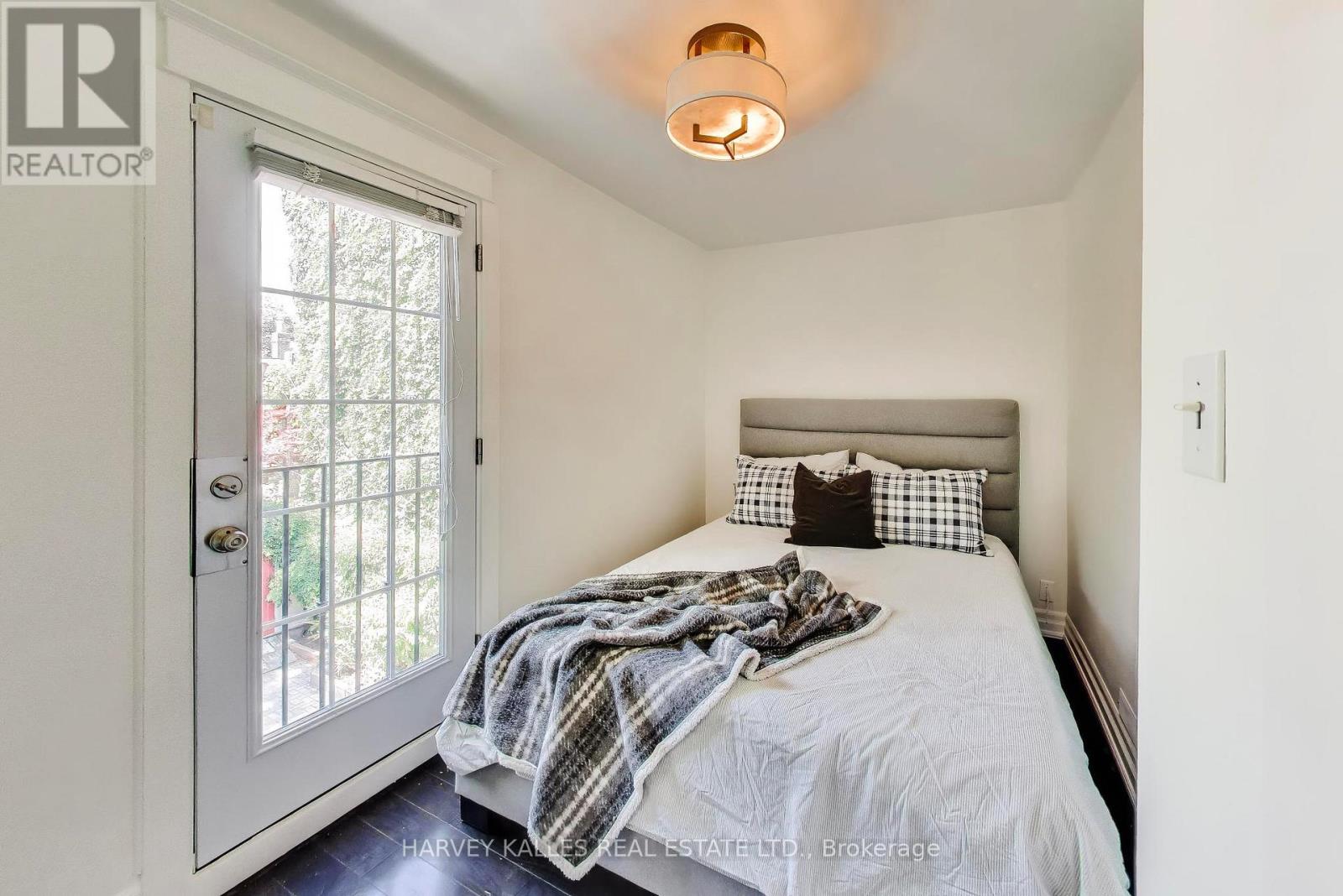 318 SUMACH STREET