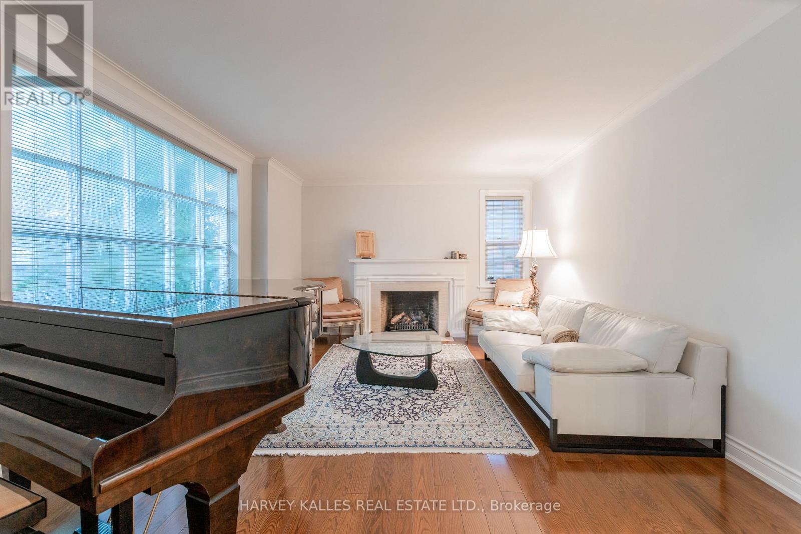 536 BLYTHWOOD ROAD