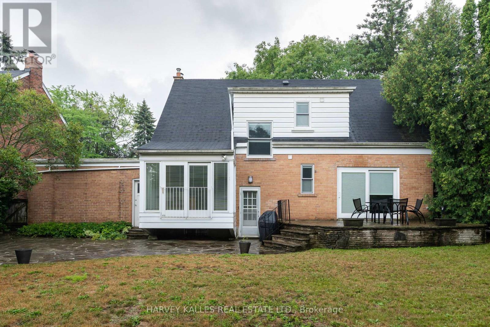 536 BLYTHWOOD ROAD