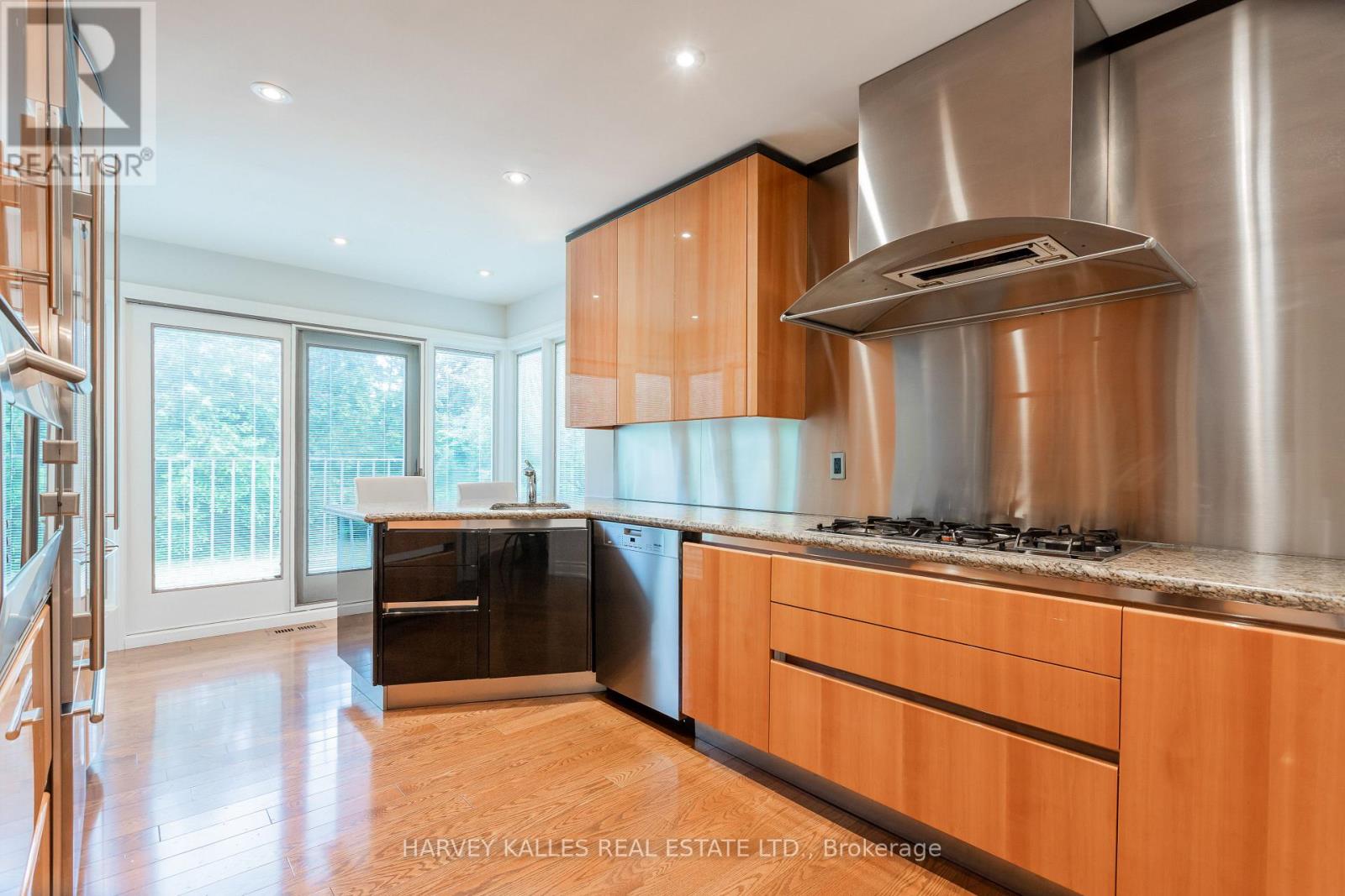 536 BLYTHWOOD ROAD