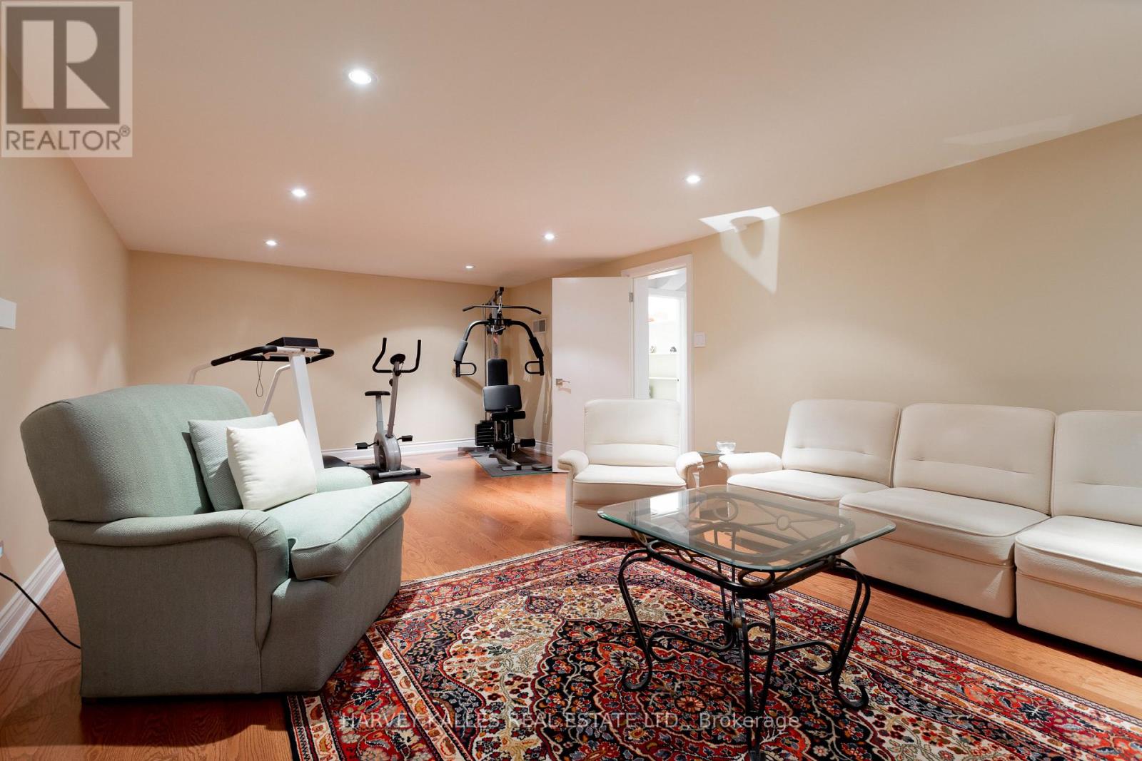 536 BLYTHWOOD ROAD
