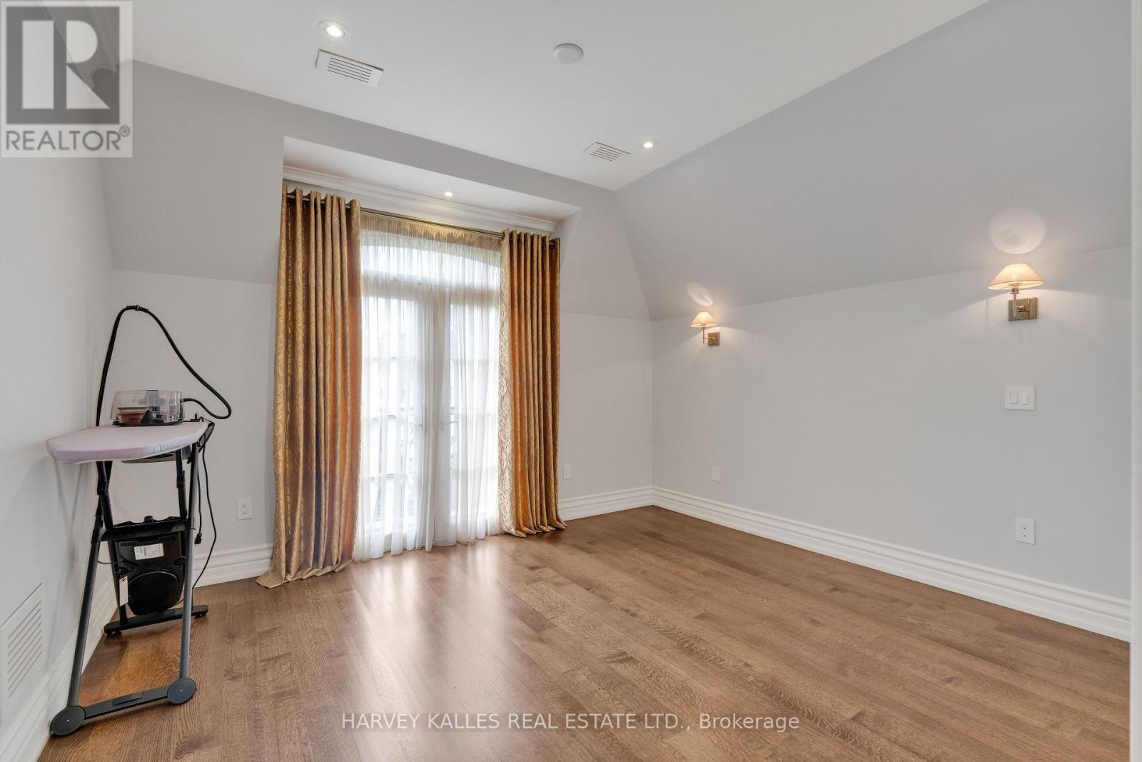 64 YORKMINSTER ROAD
