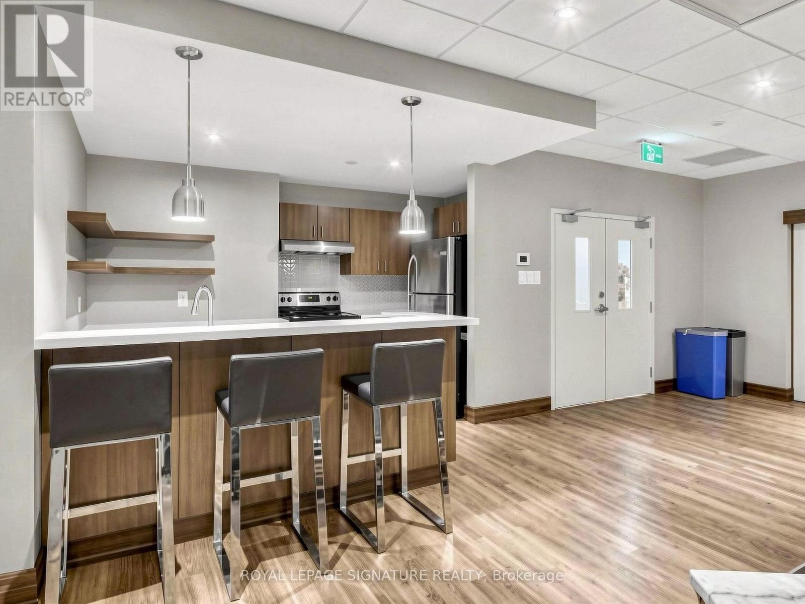 1603 - 705 KING STREET W