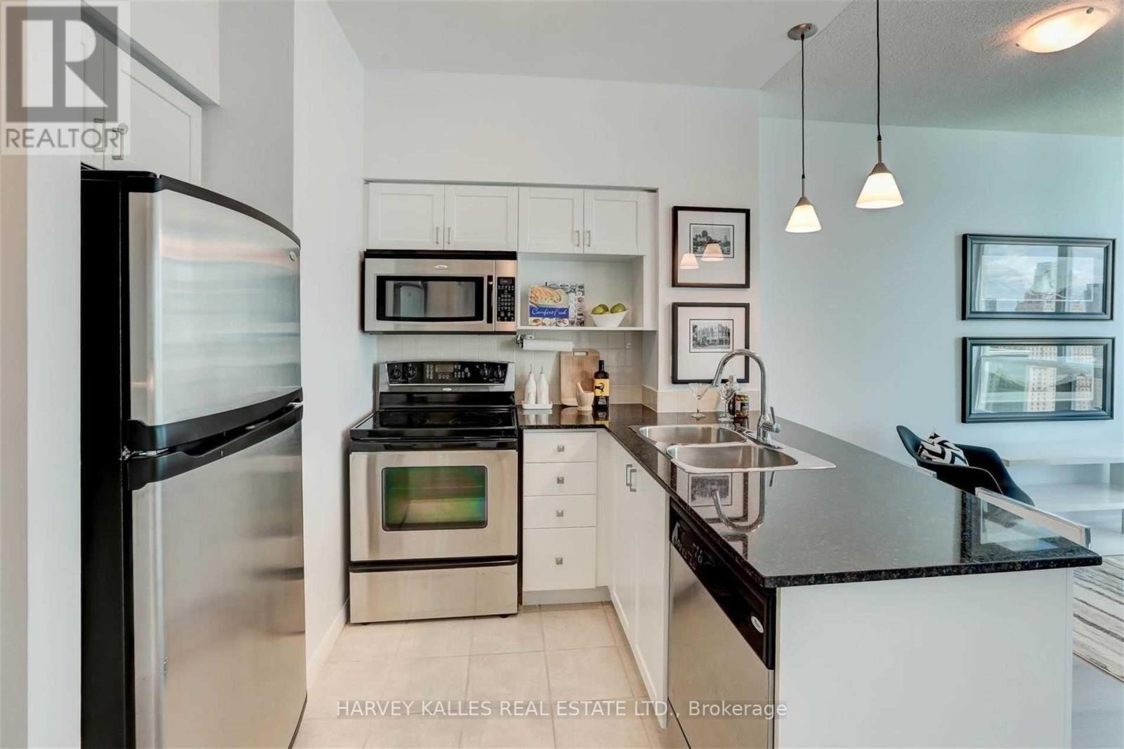 3312 - 18 YONGE STREET