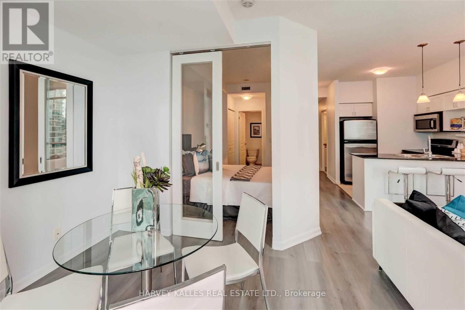 3312 - 18 YONGE STREET