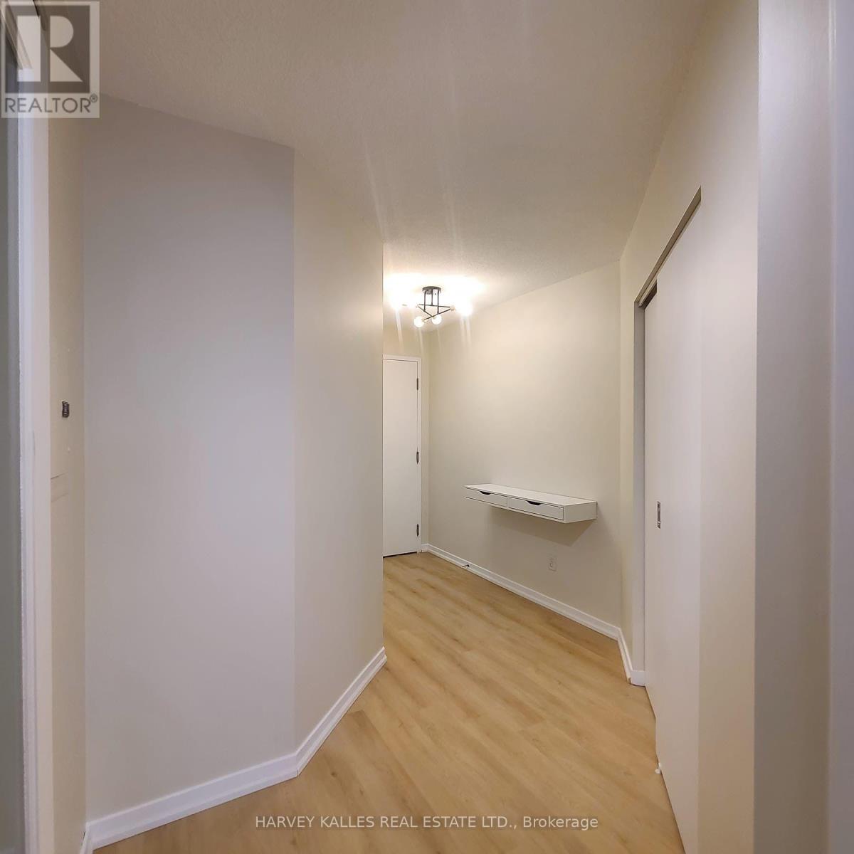 504 - 75 DALHOUSIE STREET