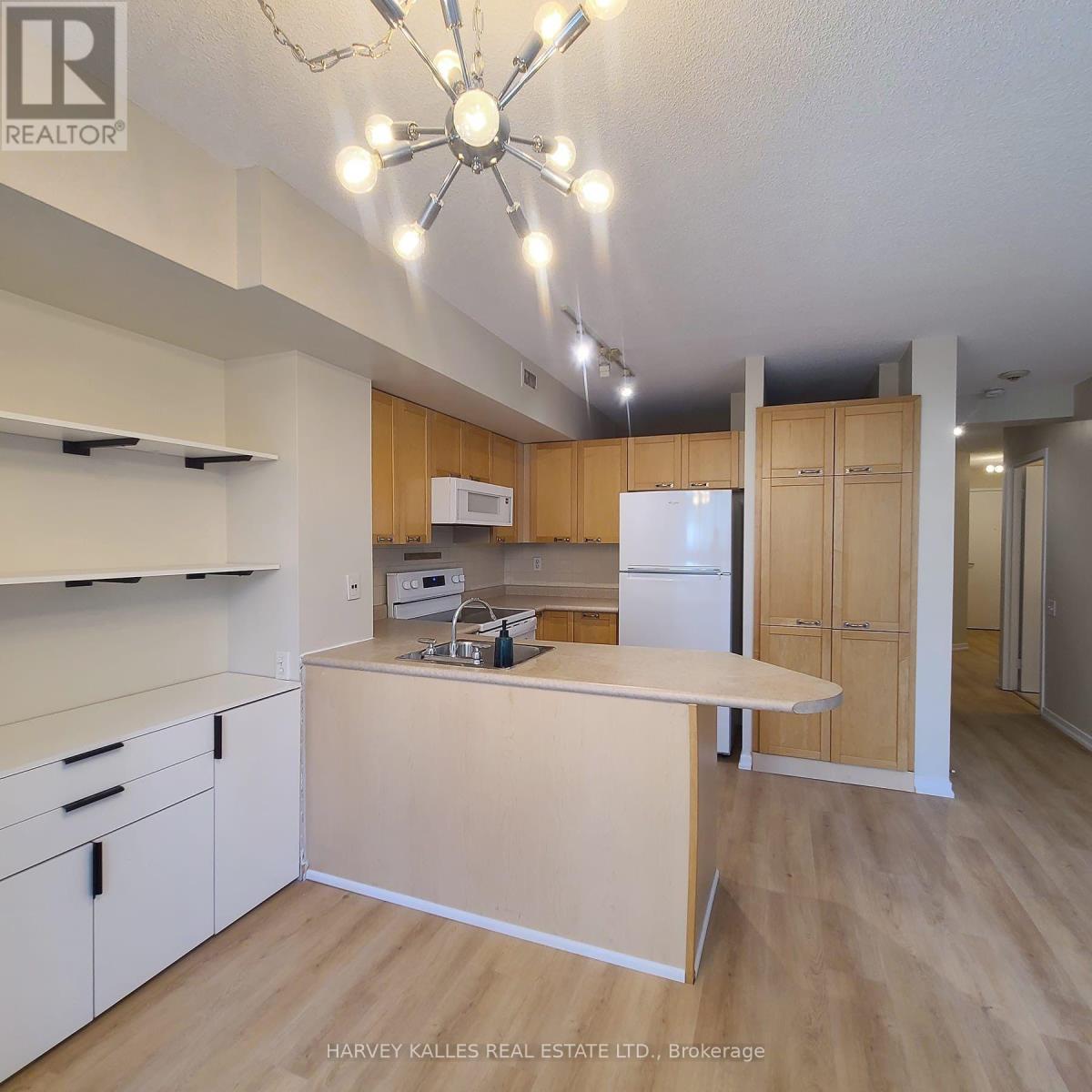 504 - 75 DALHOUSIE STREET