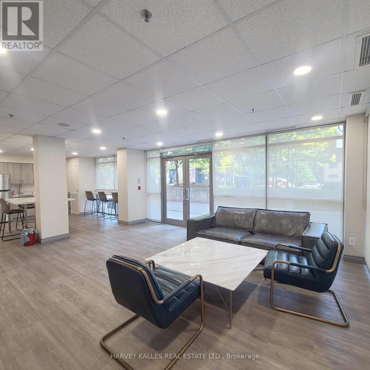 504 - 75 DALHOUSIE STREET