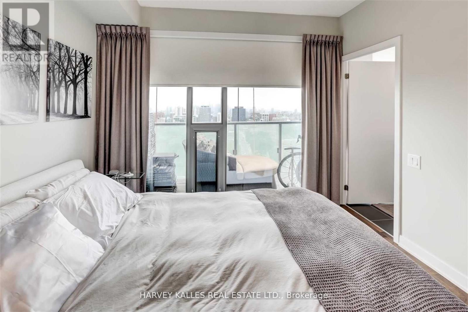 2502 - 1815 YONGE STREET