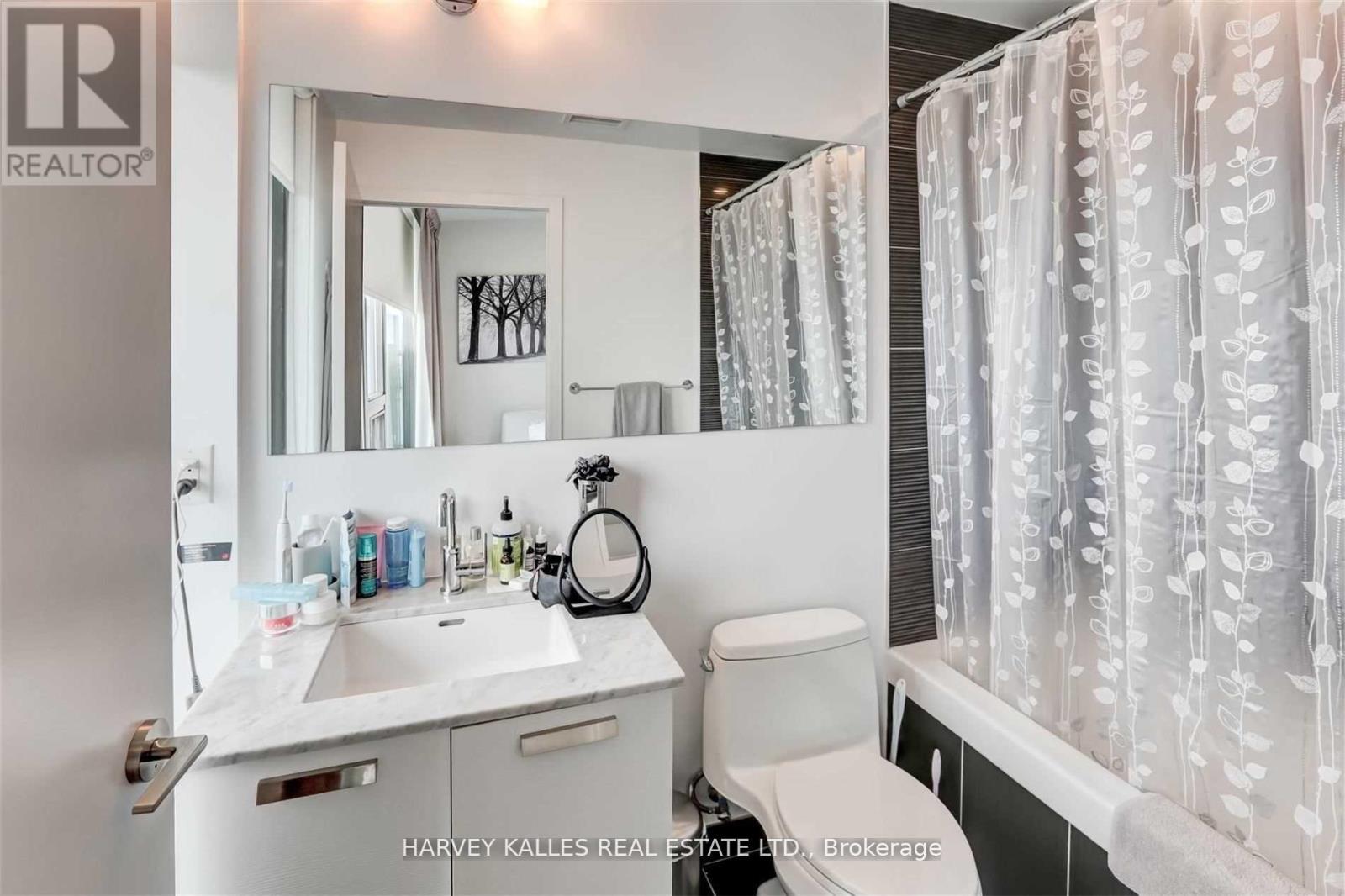 2502 - 1815 YONGE STREET