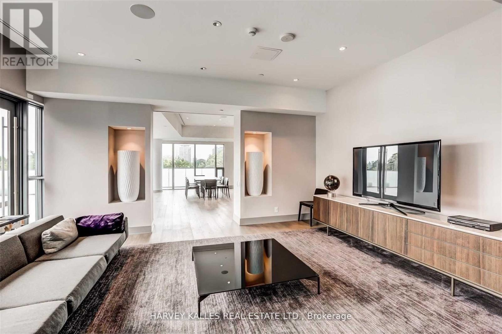 2502 - 1815 YONGE STREET
