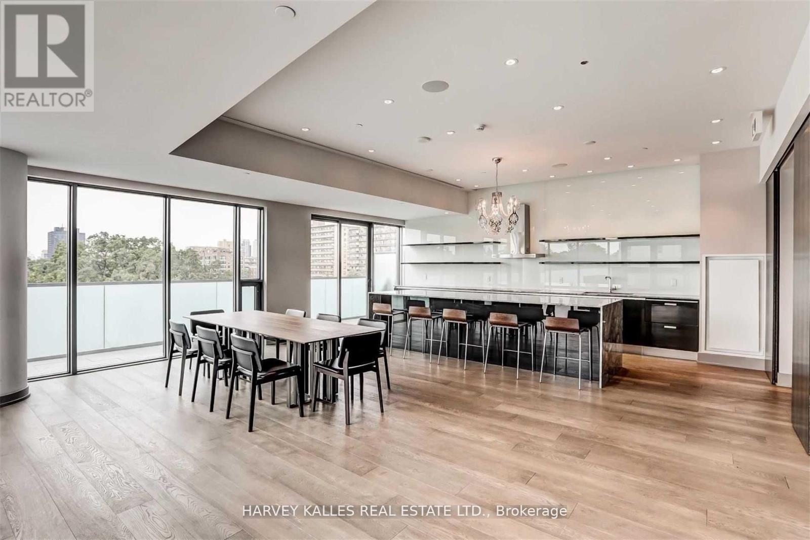 2502 - 1815 YONGE STREET