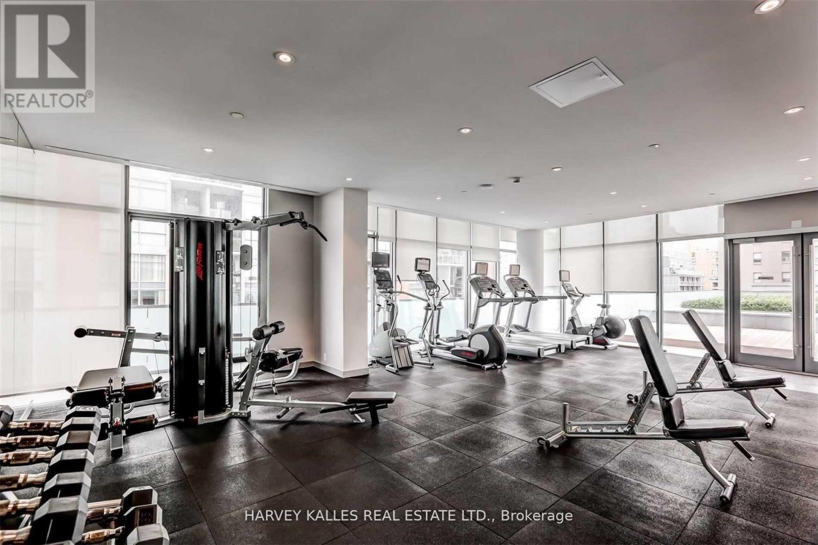 2502 - 1815 YONGE STREET