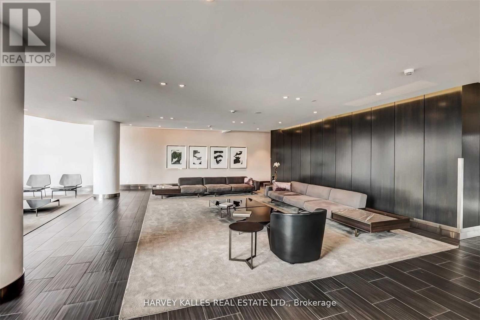 2502 - 1815 YONGE STREET