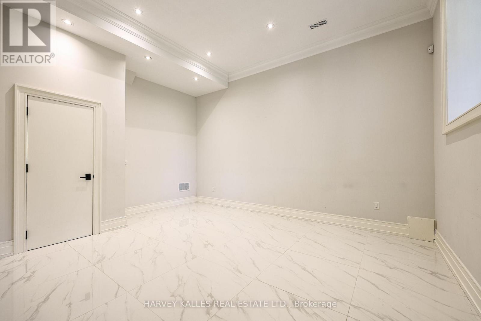 42 CARMICHAEL AVENUE