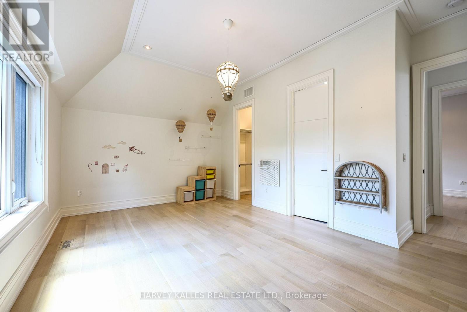 42 CARMICHAEL AVENUE