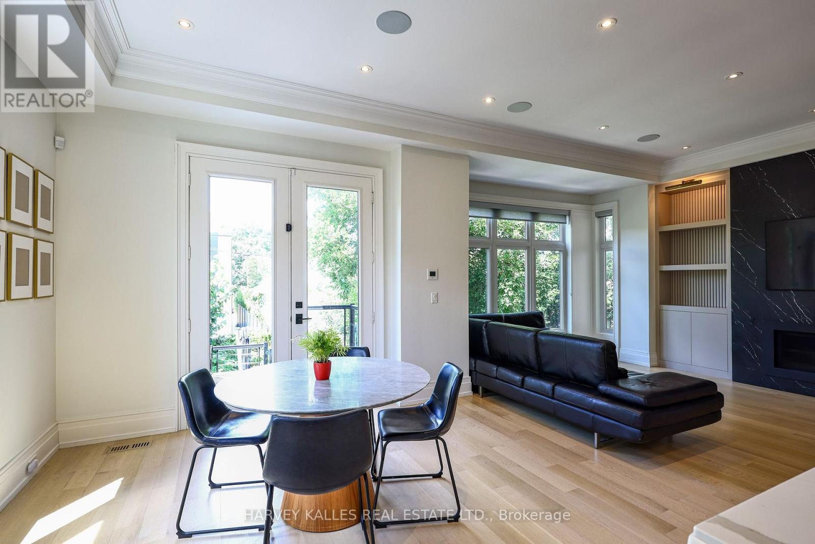42 CARMICHAEL AVENUE